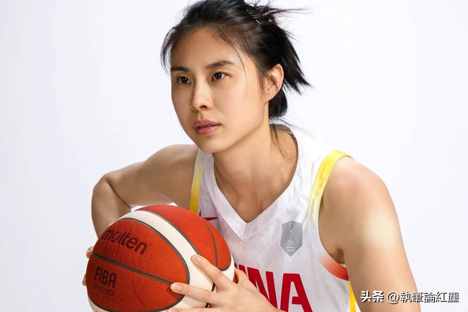 包含女子篮球职业联赛发展迅猛，球员实力不容小觑的词条