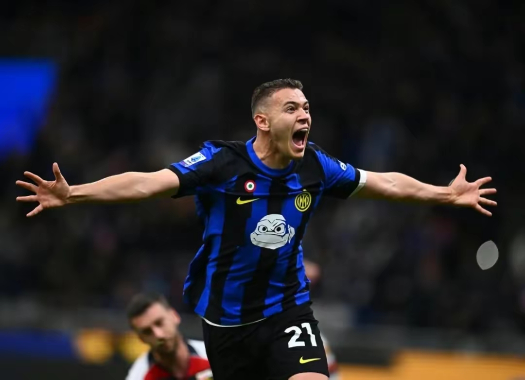 星空体育vip注册-国际米兰客场战胜热那亚，稳居积分榜前列