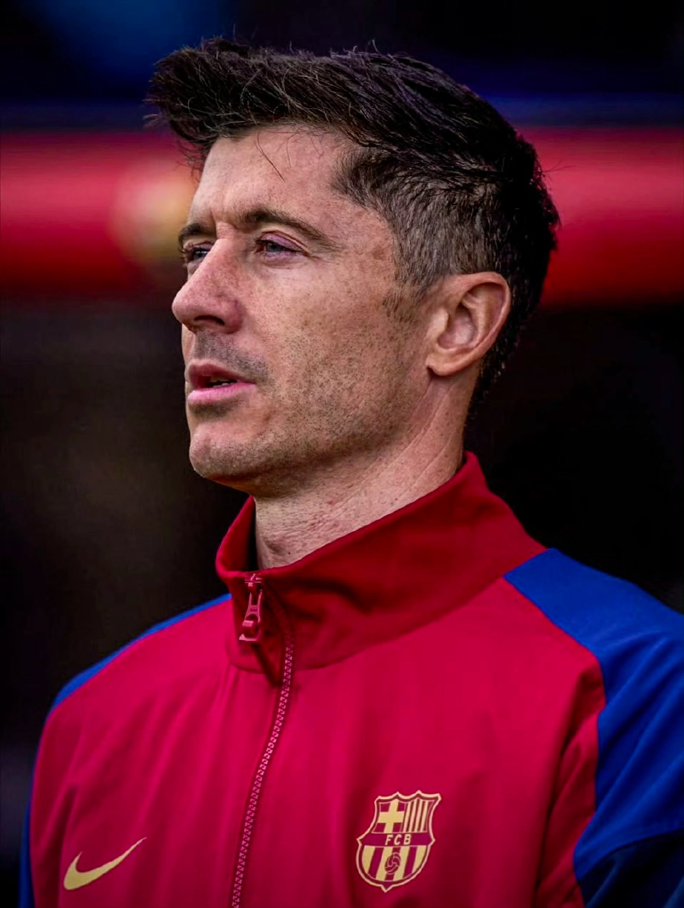 拜仁慕尼黑球员在比赛中展现出色的进攻能力，夺得胜利的简单介绍