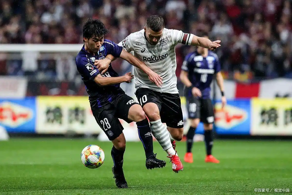 柏林赫塔主场保持不败，德甲前四位置稳固