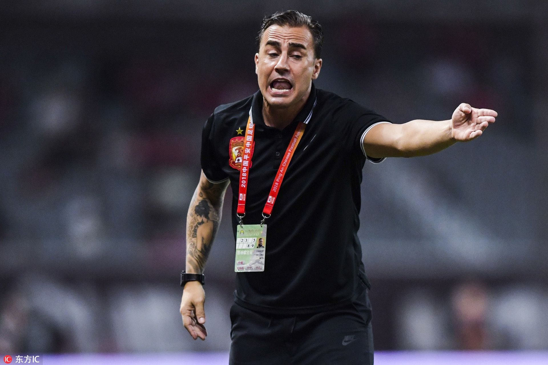 河南建业vs上海上港：胜负难预料，悬念重重