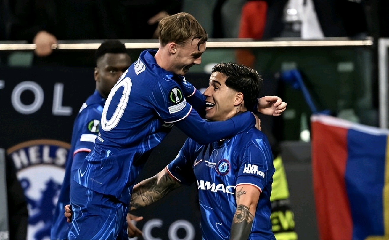 星空体育投注-包含奥格斯堡强势反弹，球队士气高涨的词条