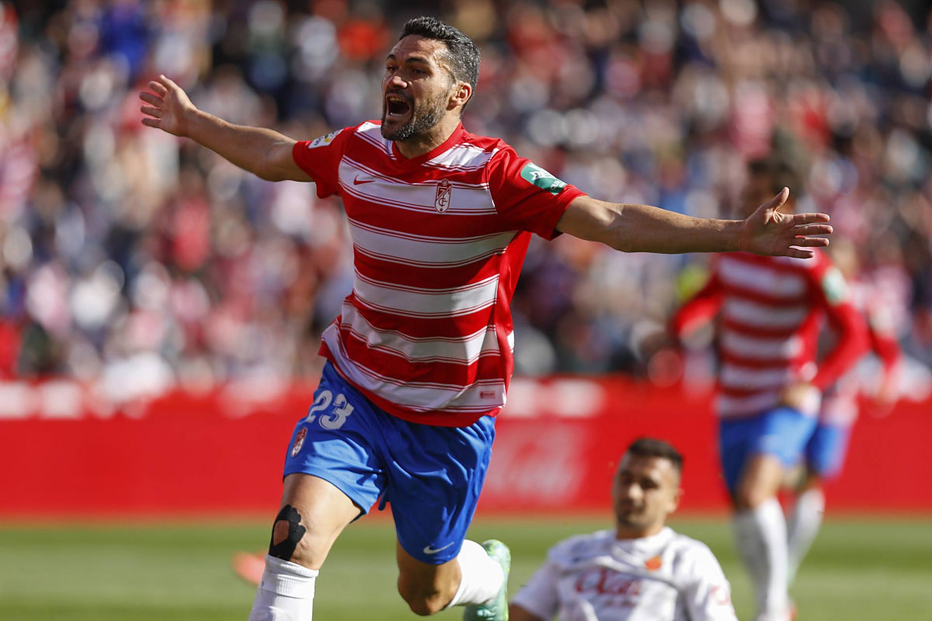 比利亚雷亚尔主场击败对手,继续保持不败的简单介绍 比利亚雷亚尔主场击败对手,继续保持不败的简单介绍