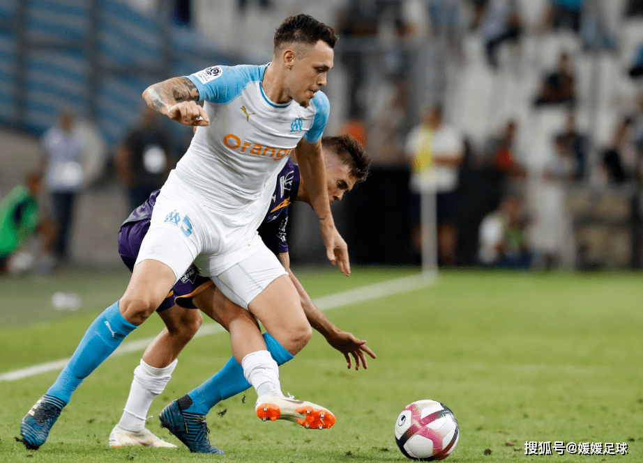 关于阿斯顿别靴主场大胜斯托克城，积分榜上升态势明显的信息