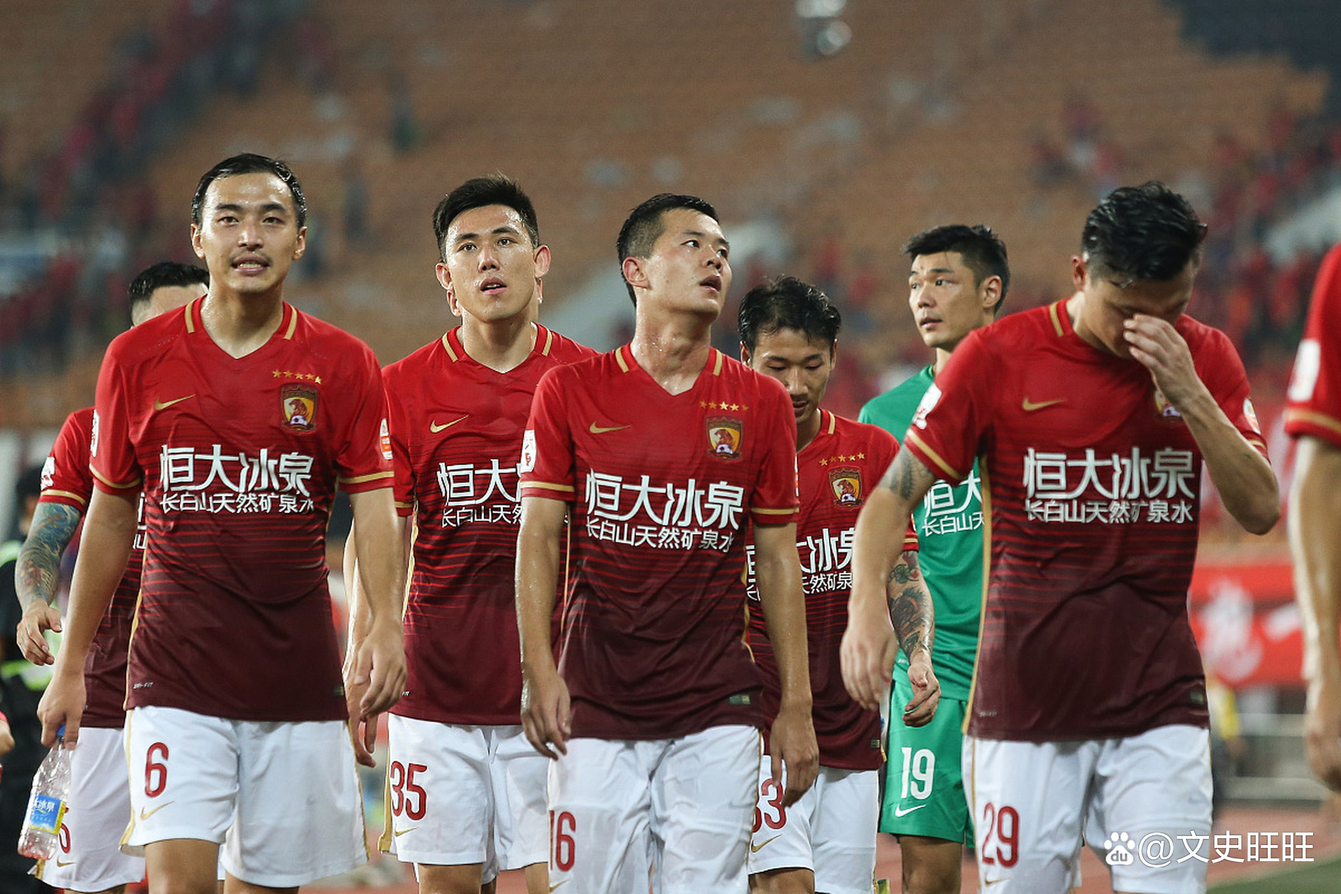 星空体育在线登录-著名球队庆功，广州恒大笑傲赛场上风云的简单介绍